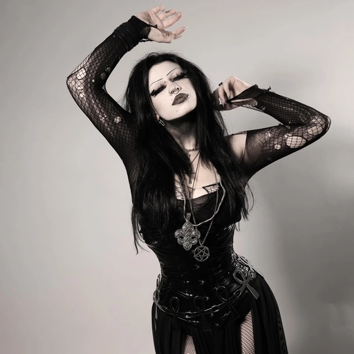 aesthetic vampire pfp hd