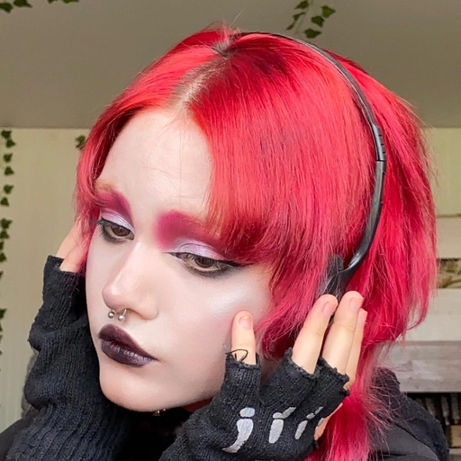 aesthetic vampire pfp horror