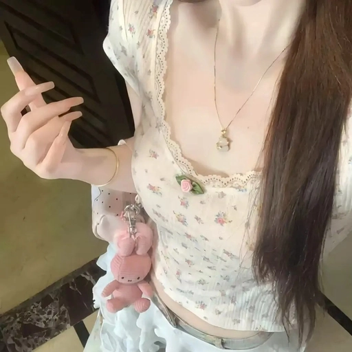 coquette aesthetic pfp bloom