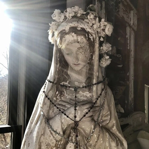 aesthetic pfp goth dark profile