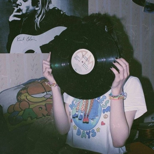 aesthetic pfp grunge vibe