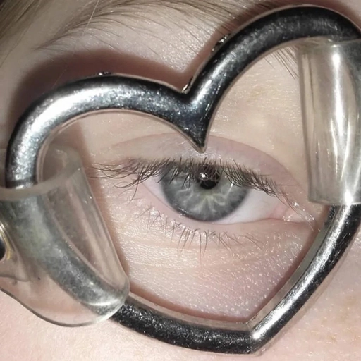 eye aesthetic pfp digital art