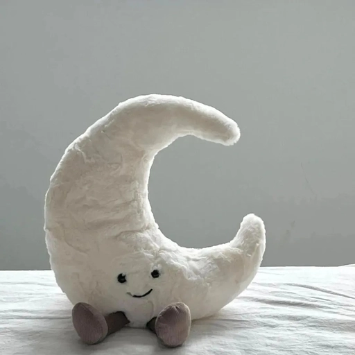 aesthetic moon kawaii pfp