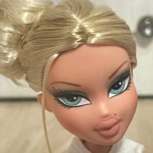 aesthetic bratz pfp vintage mood