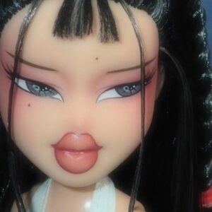 aesthetic bratz pfp with soft light