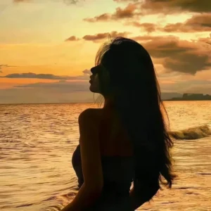 smiling pfp girl face